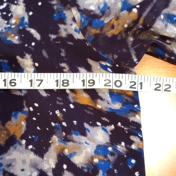 CAbi Ladies Long Sleeve Ruffle Front Blouse Size:M Color:Navy NWOT - Picture 7 of 13